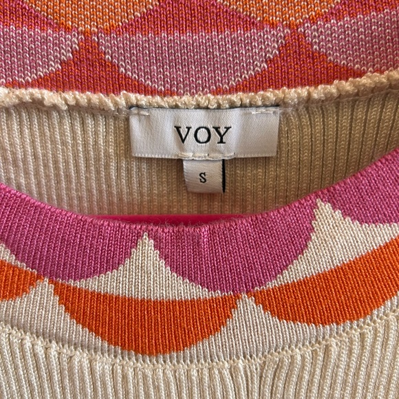 Boutique Cream Top with Pink and Orange Patterned Sleeves-NWOT - Picture 5 of 7